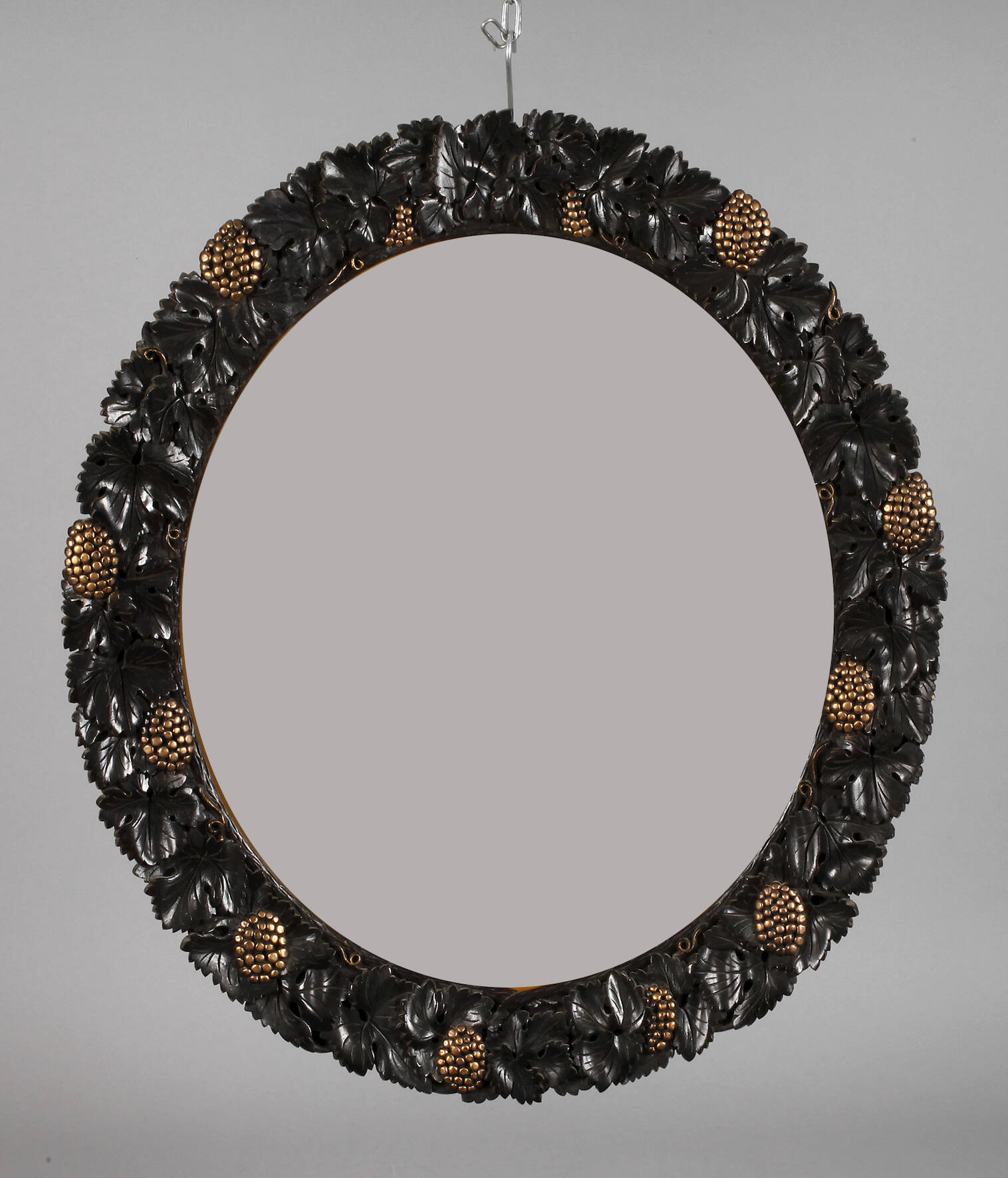 Geschnitzter Rahmen Weinlaubdekor