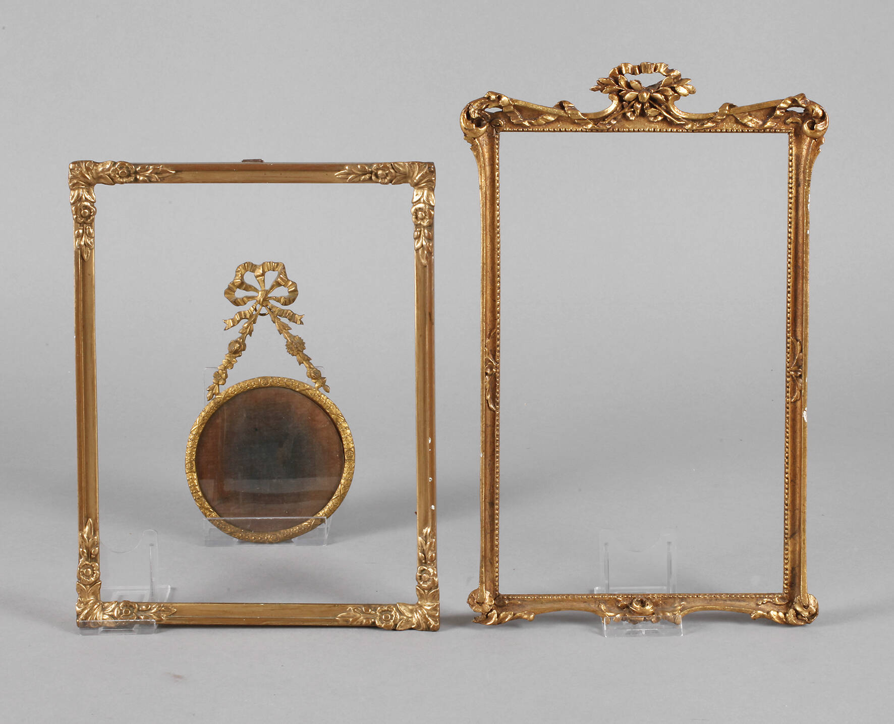 Drei kleine klassizistische Rahmen